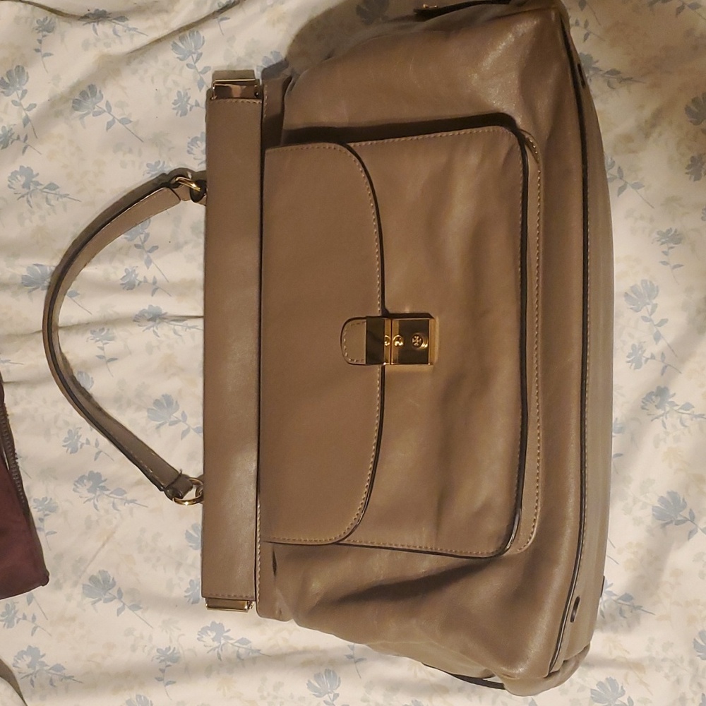 Tory Burch Leather handbag.